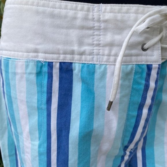 Tommy Hilfiger Cropped "Nautical Style" Pants - Picture 8 of 11